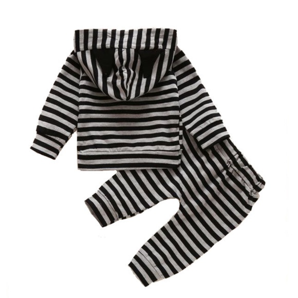 NWT Infant Stripe Hoodie and Sweatpant Set Size 3m-18m - Picture 5 of 5